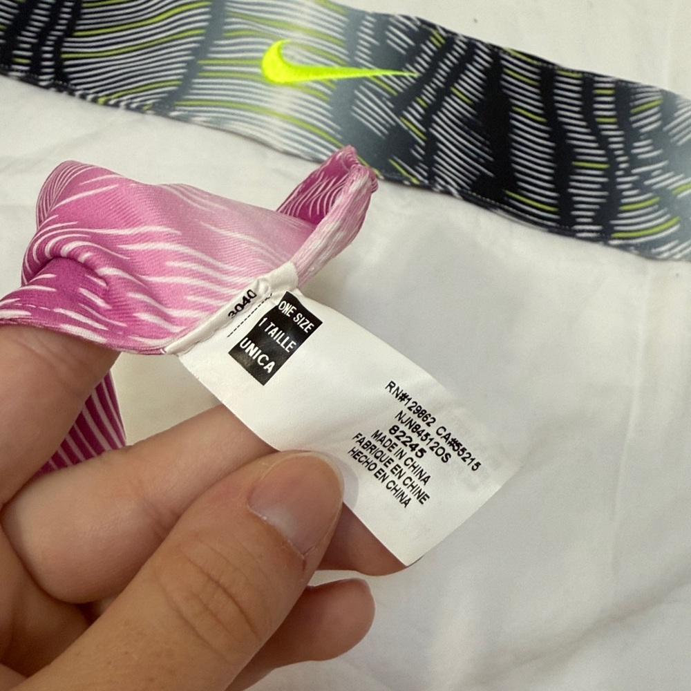 Women’s Nike Pink & Black Patterned Sports Tie Headband w/ Neon Logo. One size - Picture 4 of 9
